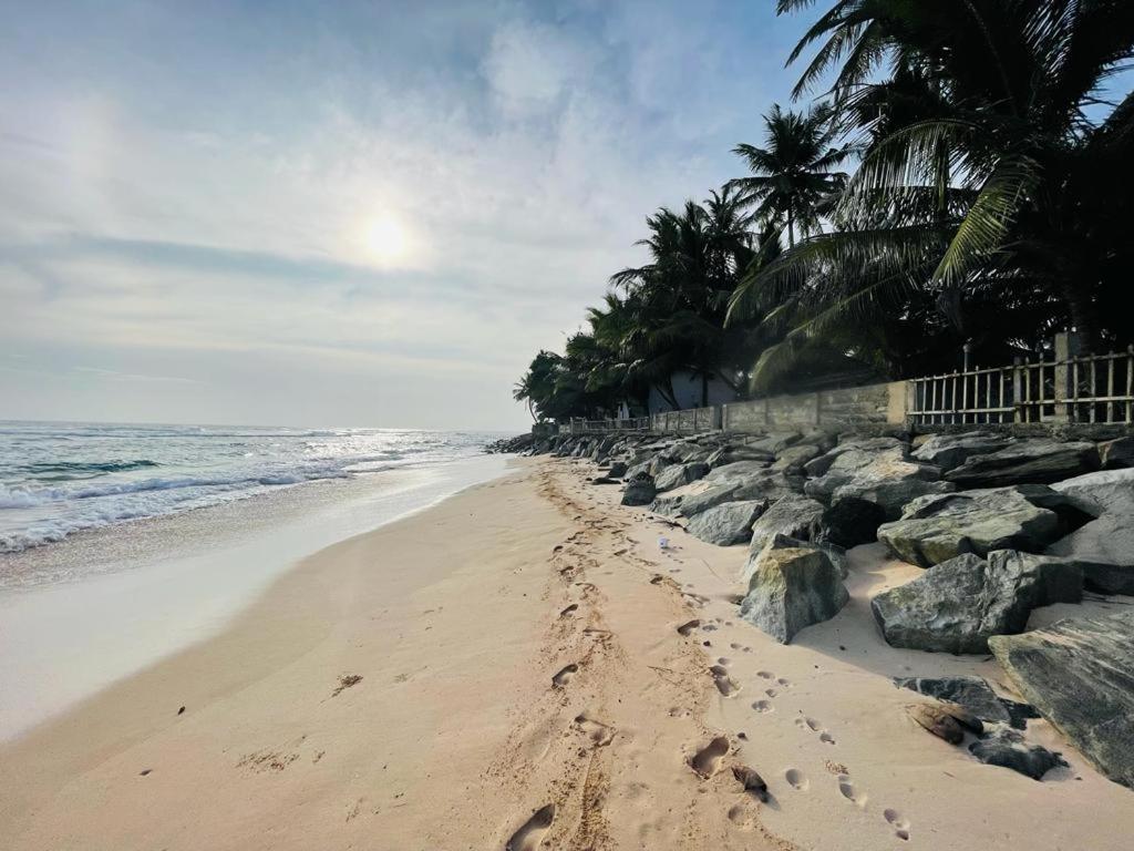 Rainbow Surf Beach Hotel Koggala Exterior photo