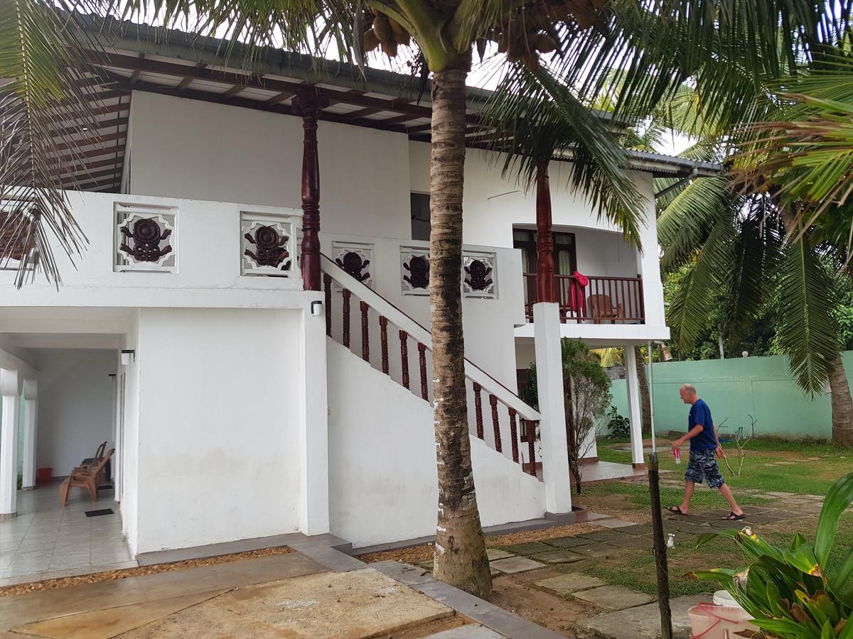 Rainbow Surf Beach Hotel Koggala Exterior photo